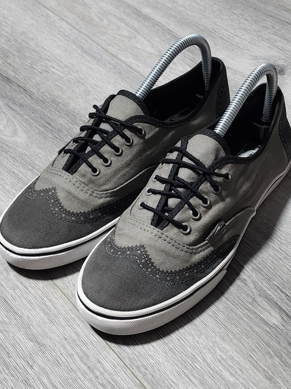 Vans Authentic Low Pro Wingtip Oxford Sneakers Womens Size 9 Mens Size 7.5